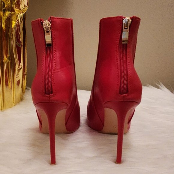 Elisabet Lang Red Stiletto Ankle Boots - Picture 6 of 9